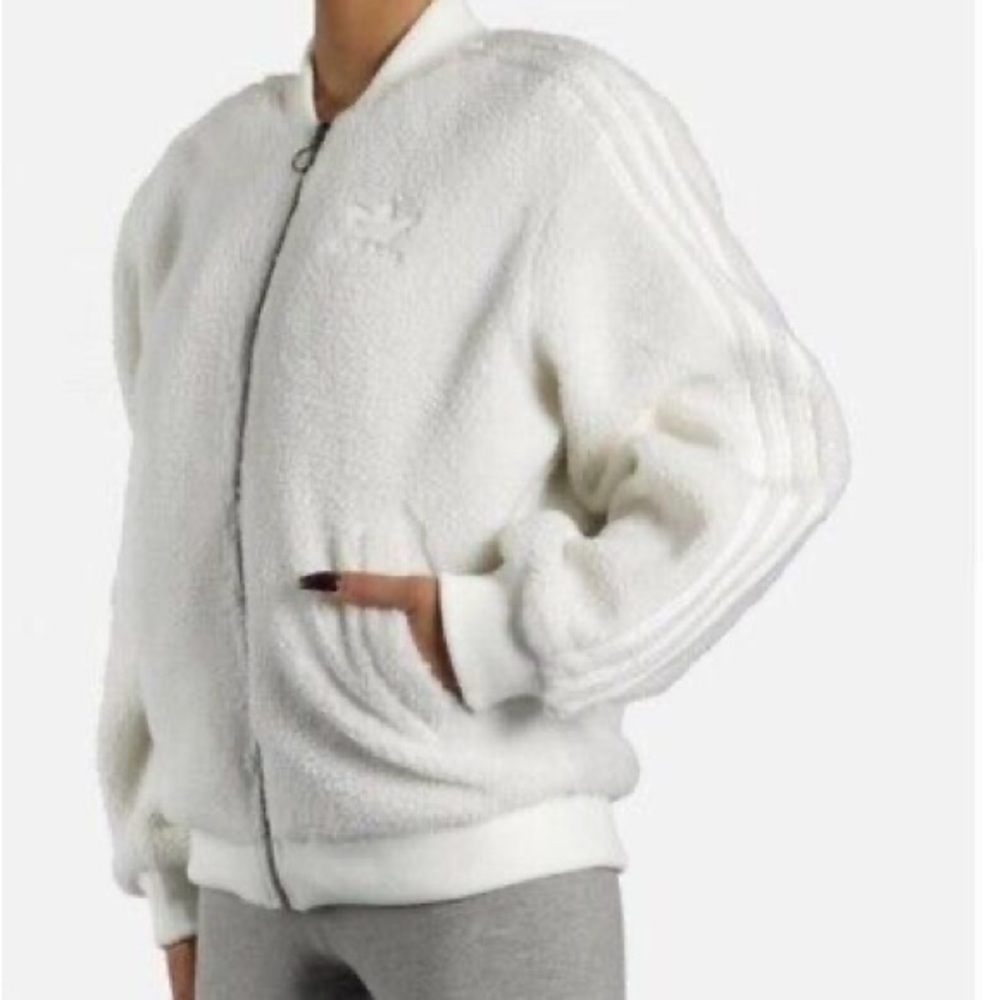 Adidas Women’s 3 Stripe Fuzzy Sherpa Teddy White Bomber Jacket, size medium
